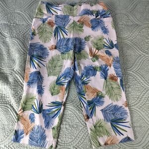 2/$30 Coral Bay Petal Pink Pullon Capris Tropical Leaf Print Womens Sz 10 Summer